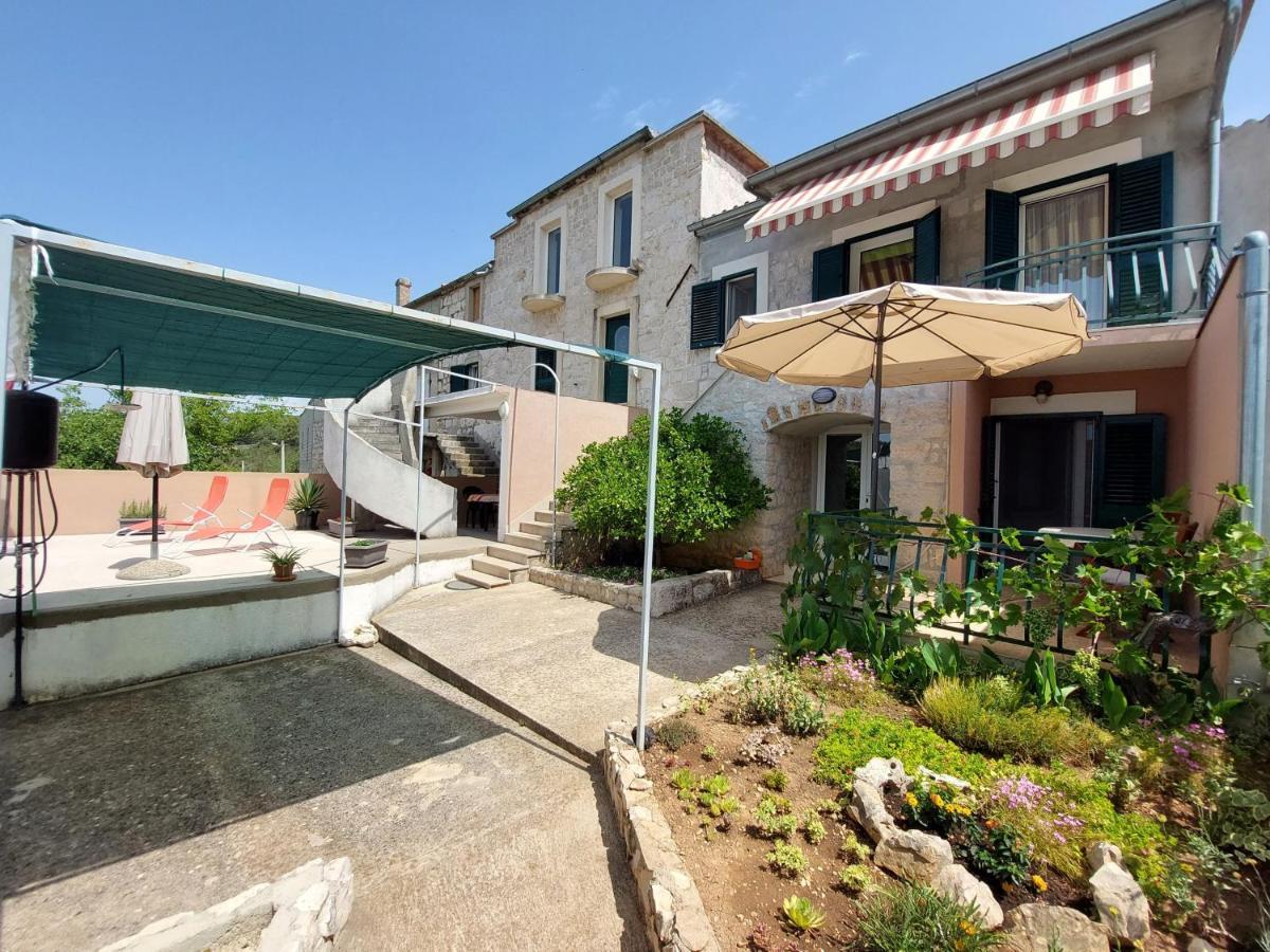 Holiday Home Oliva Билице Экстерьер фото