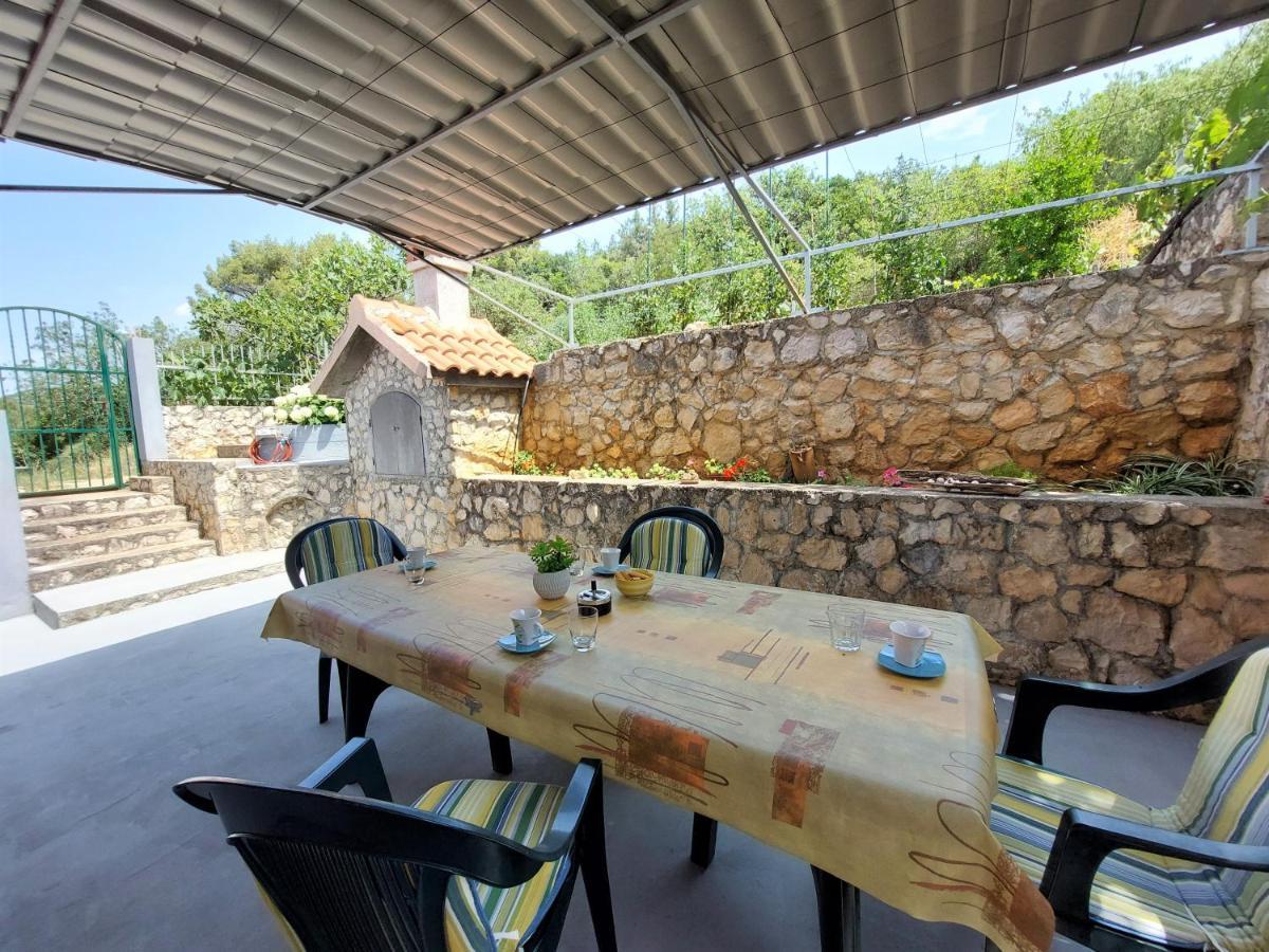 Holiday Home Oliva Билице Экстерьер фото